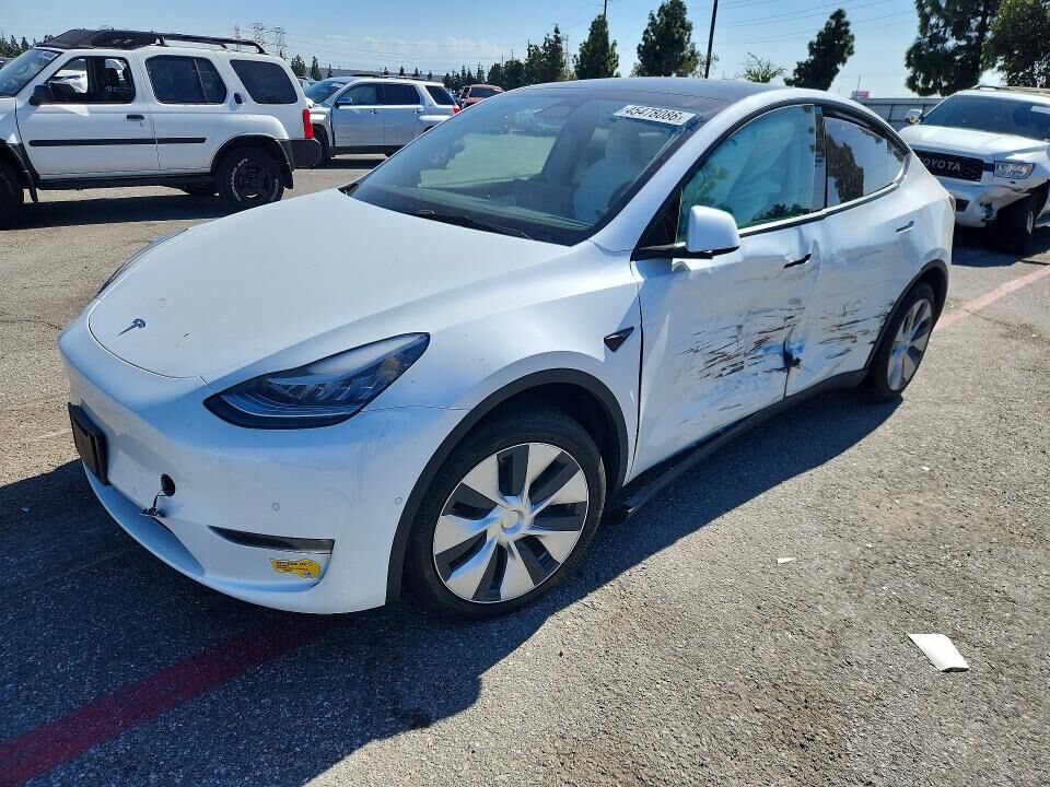 2022 TESLA Model Y