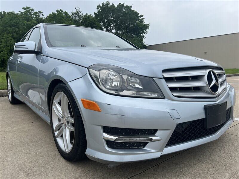 2013 MERCEDES-BENZ C-Class