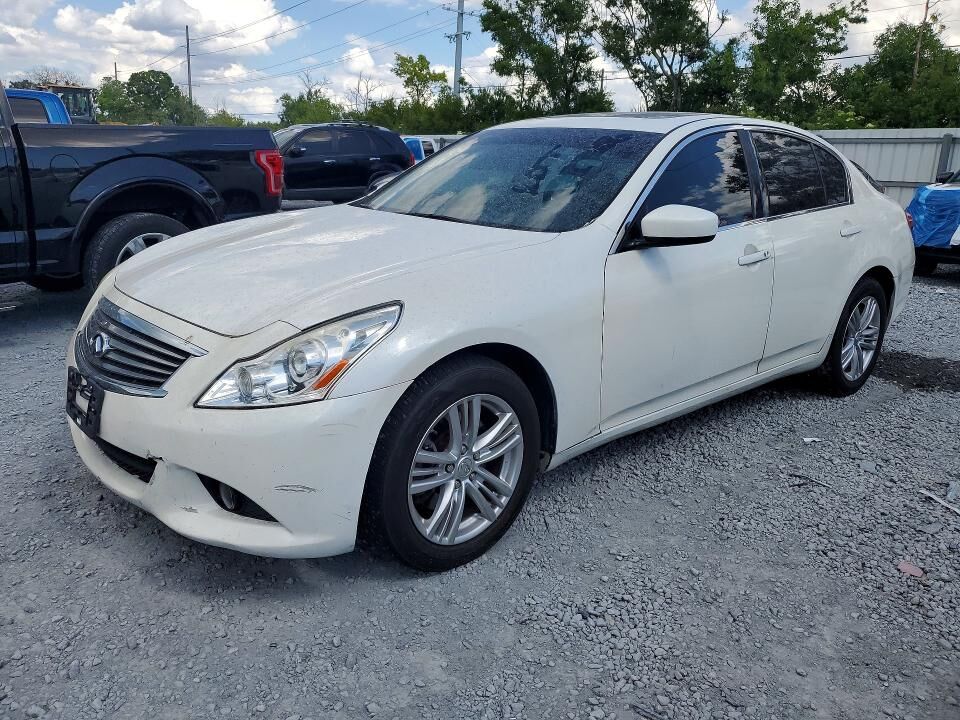 2015 INFINITI Q40