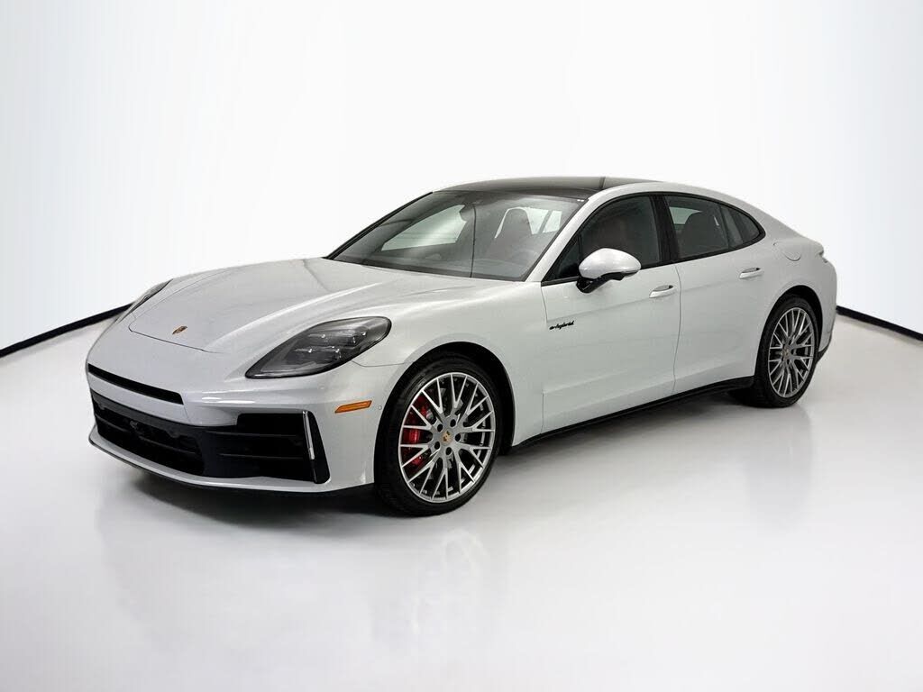 2026 PORSCHE Panamera