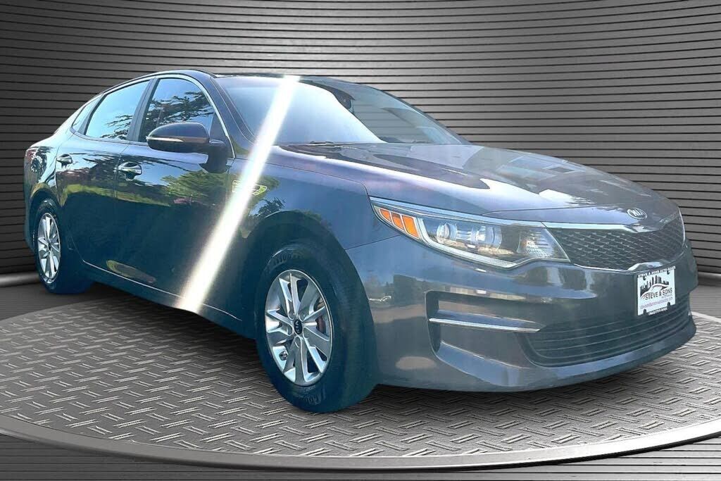 2018 KIA Optima