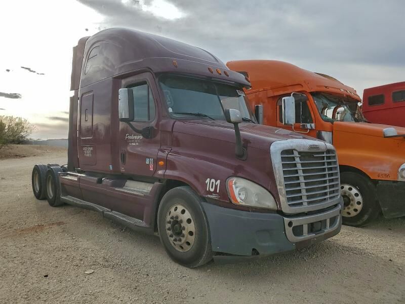 2015 FREIGHTLINER Cascadia