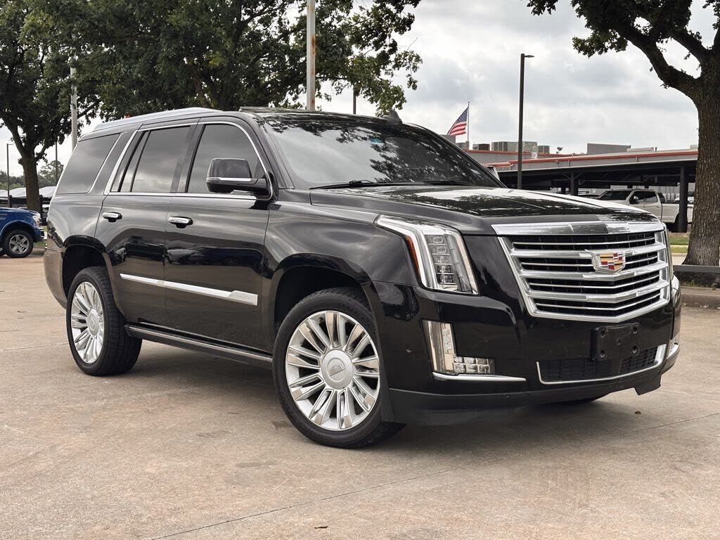 2019 CADILLAC Escalade