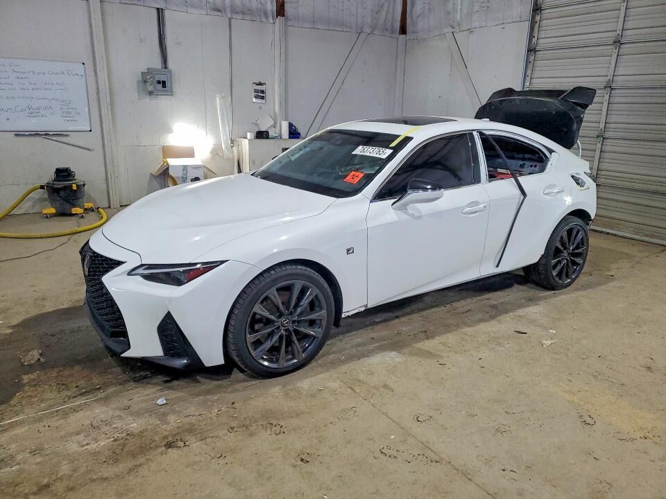 2023 LEXUS IS