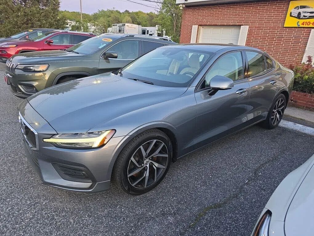 2019 VOLVO S60
