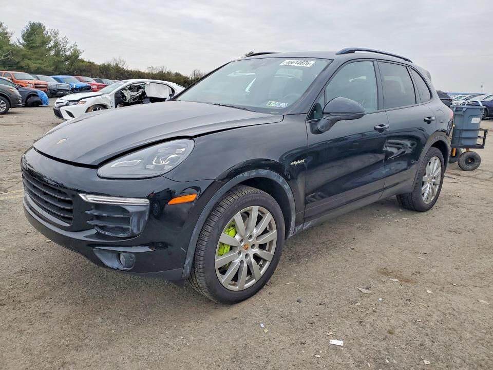 2016 PORSCHE Cayenne