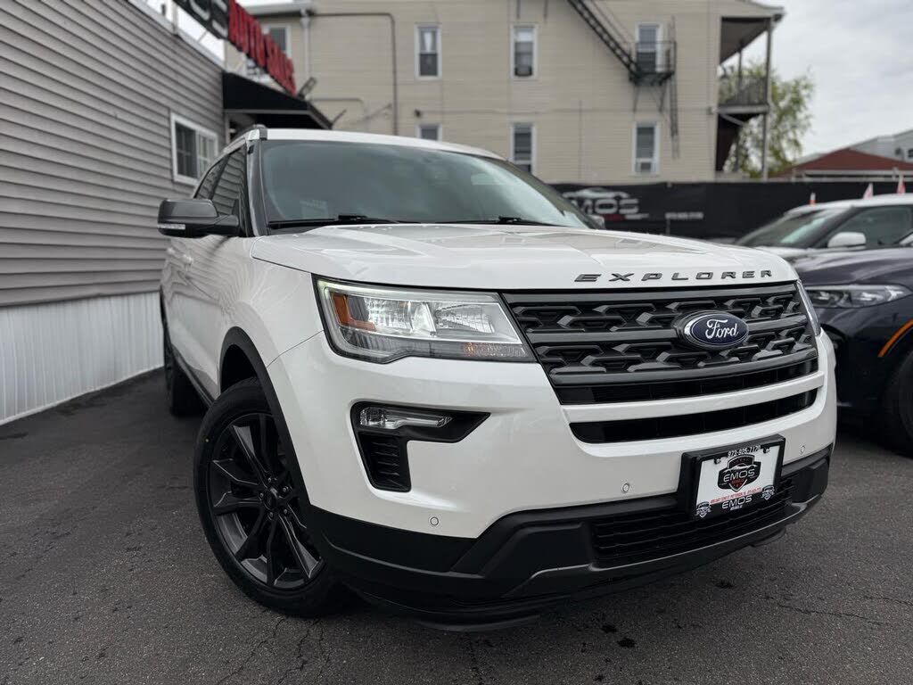 2019 FORD Explorer