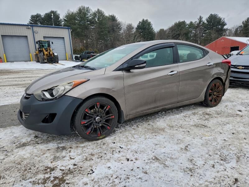 2013 HYUNDAI Elantra