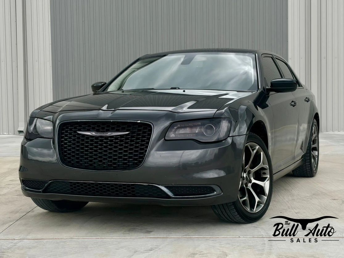 2018 CHRYSLER 300