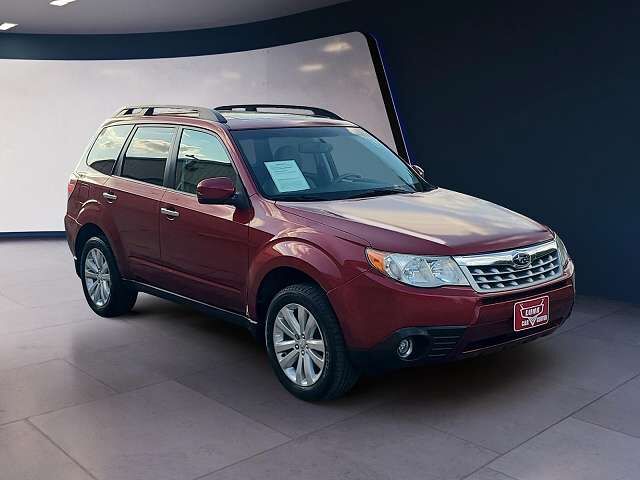 2013 SUBARU Forester