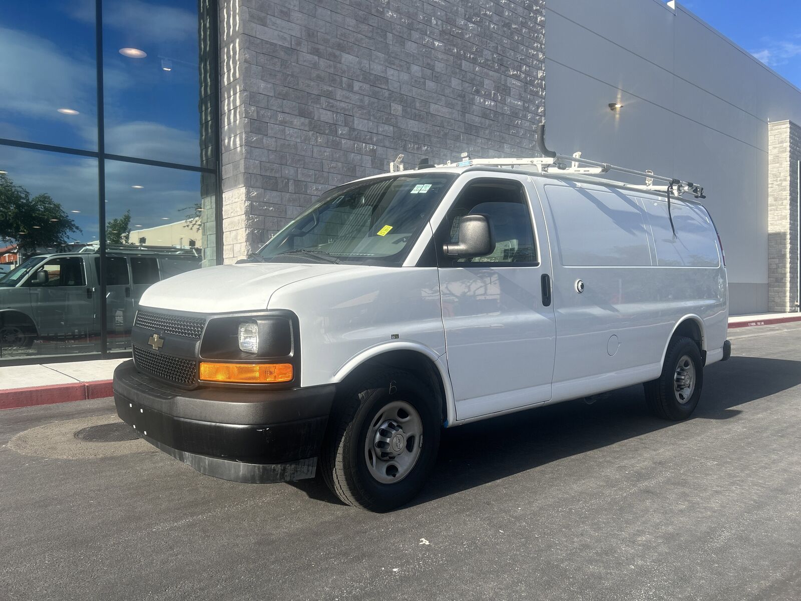 2017 CHEVROLET Express