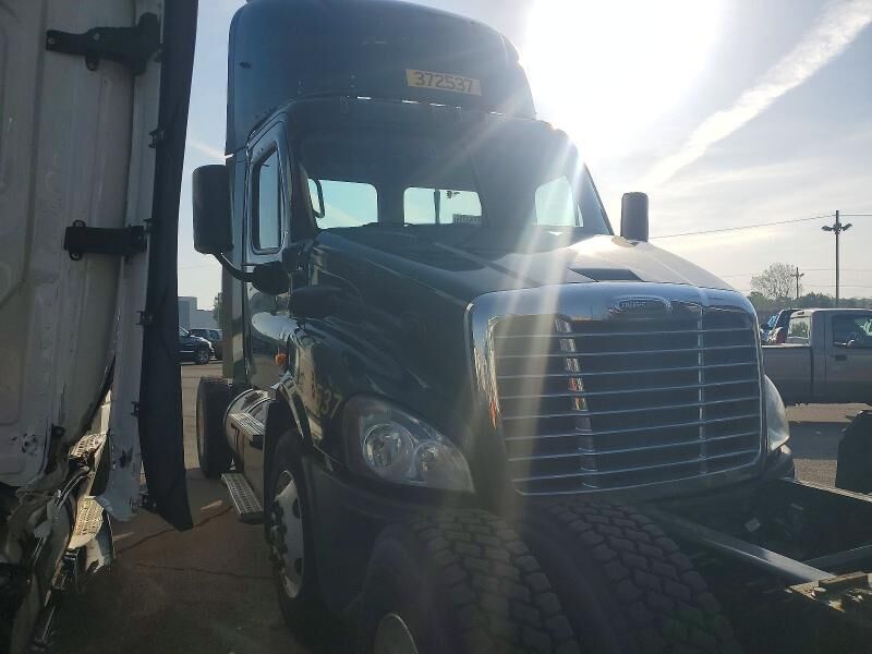 2018 FREIGHTLINER Cascadia