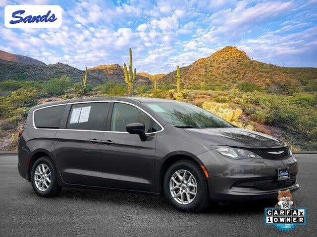 2023 CHRYSLER Voyager