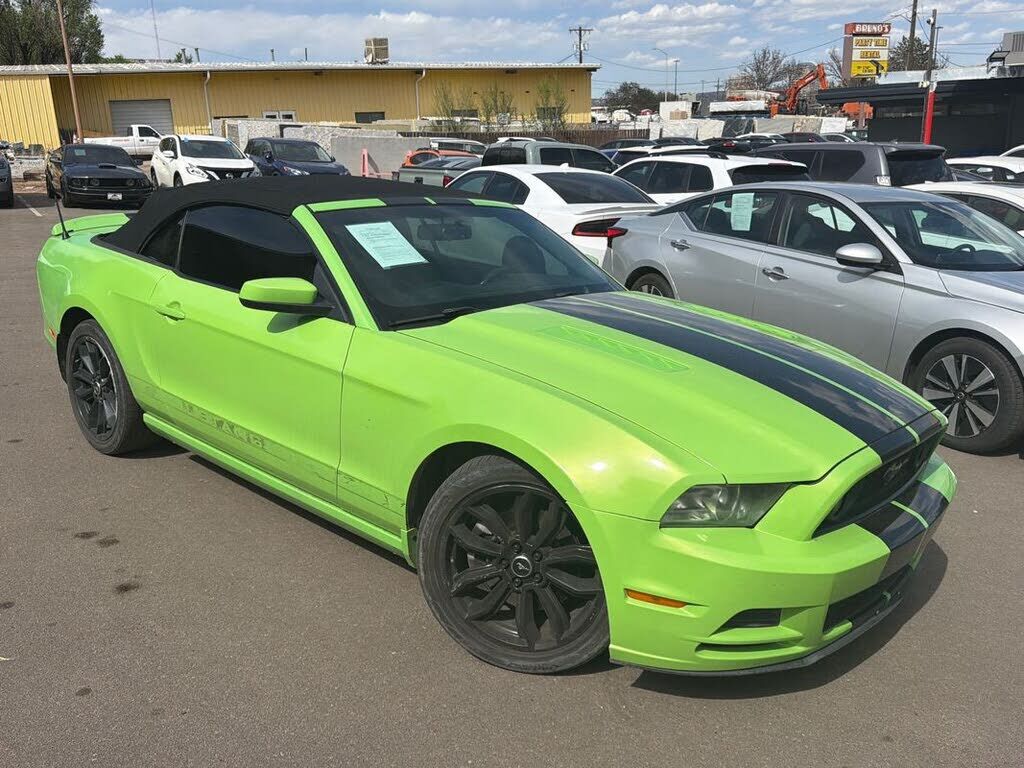 2013 FORD Mustang