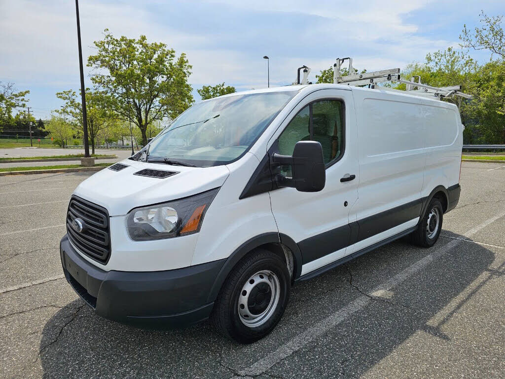 2017 FORD Transit