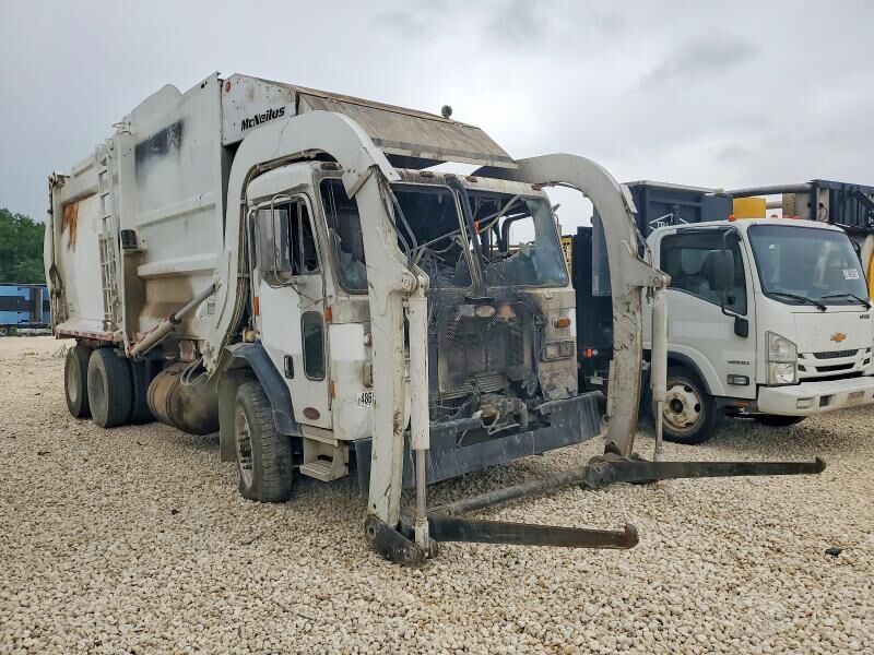 2018 PETERBILT 520