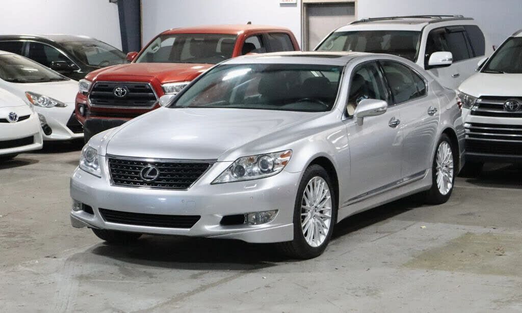 2010 LEXUS LS