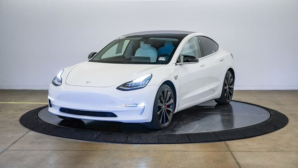 2020 TESLA Model 3