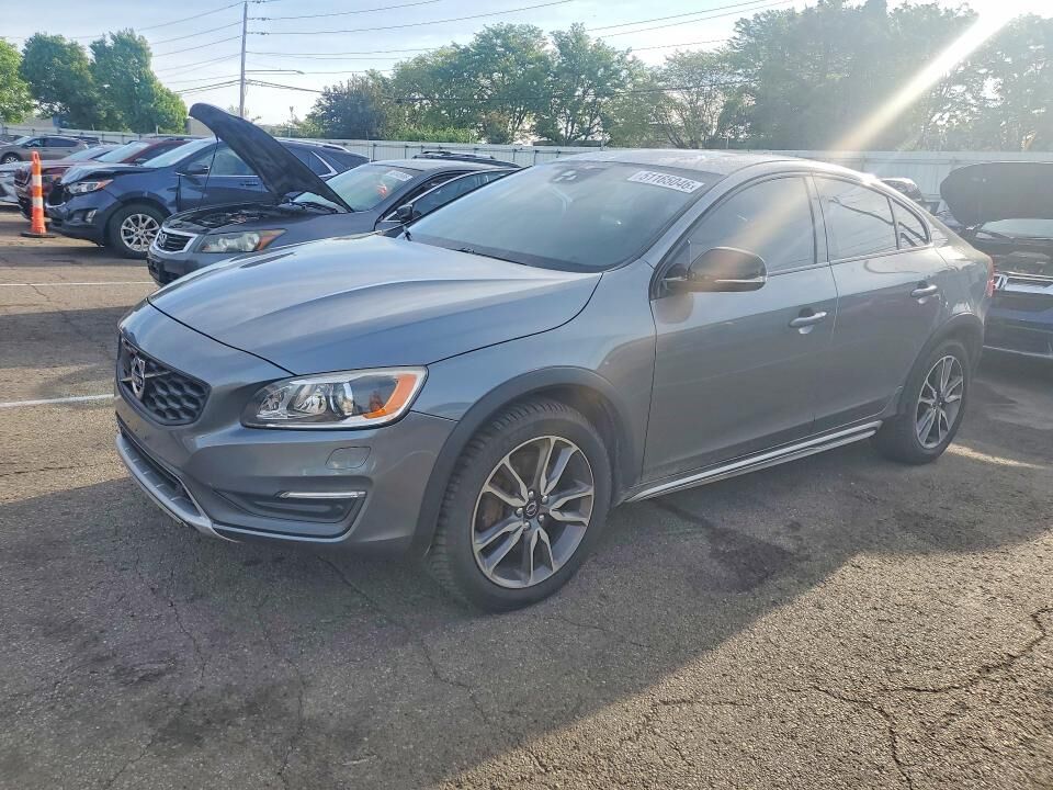 2016 VOLVO S60 Cross Country