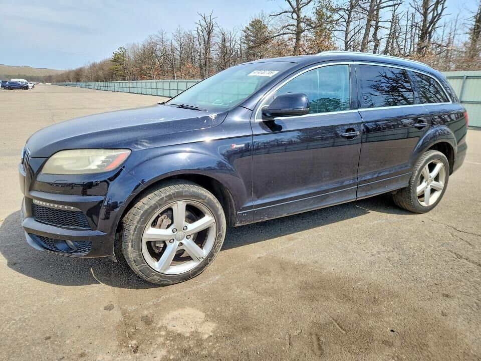 2011 AUDI Q7