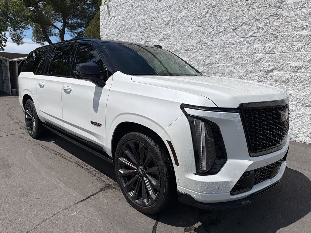 2025 CADILLAC Escalade ESV