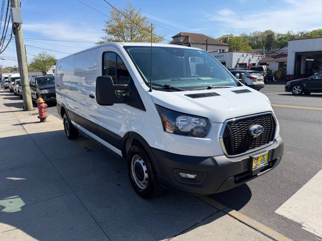 2021 FORD Transit
