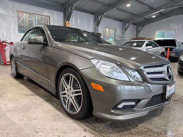 2011 MERCEDES-BENZ E-Class