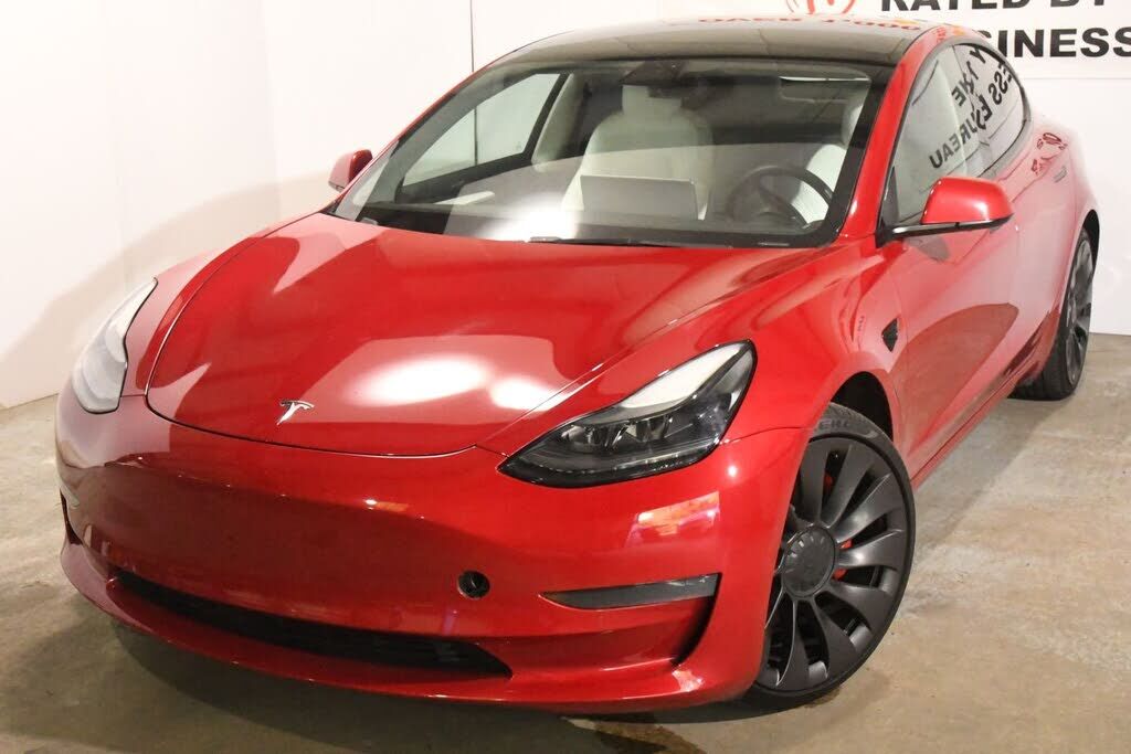 2022 TESLA Model 3