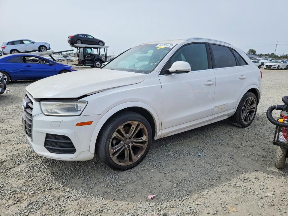 2016 AUDI Q3