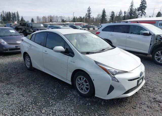 2017 TOYOTA PRIUS