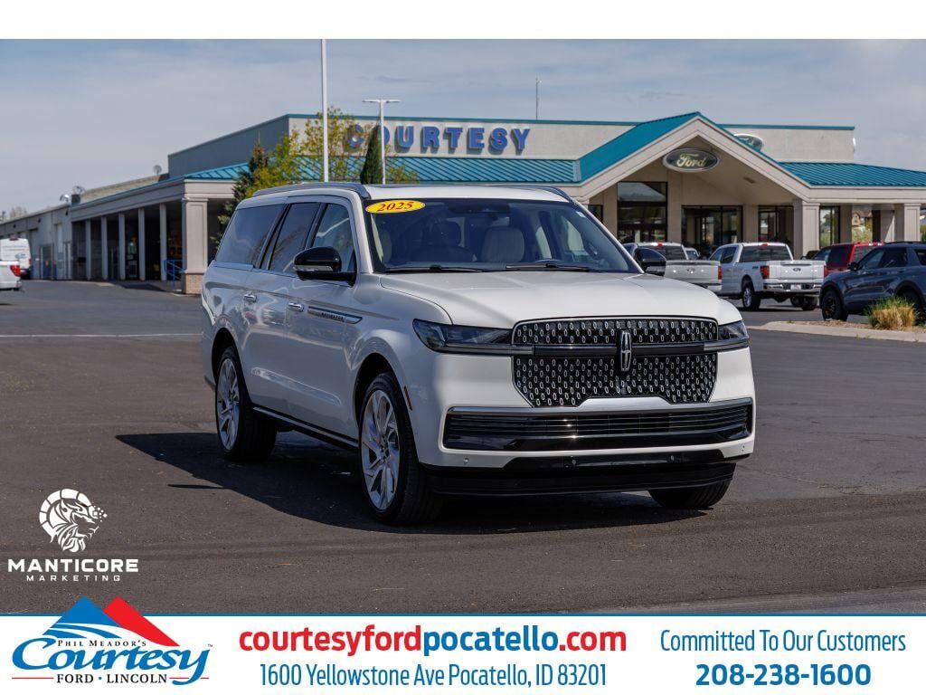 2025 LINCOLN Navigator L