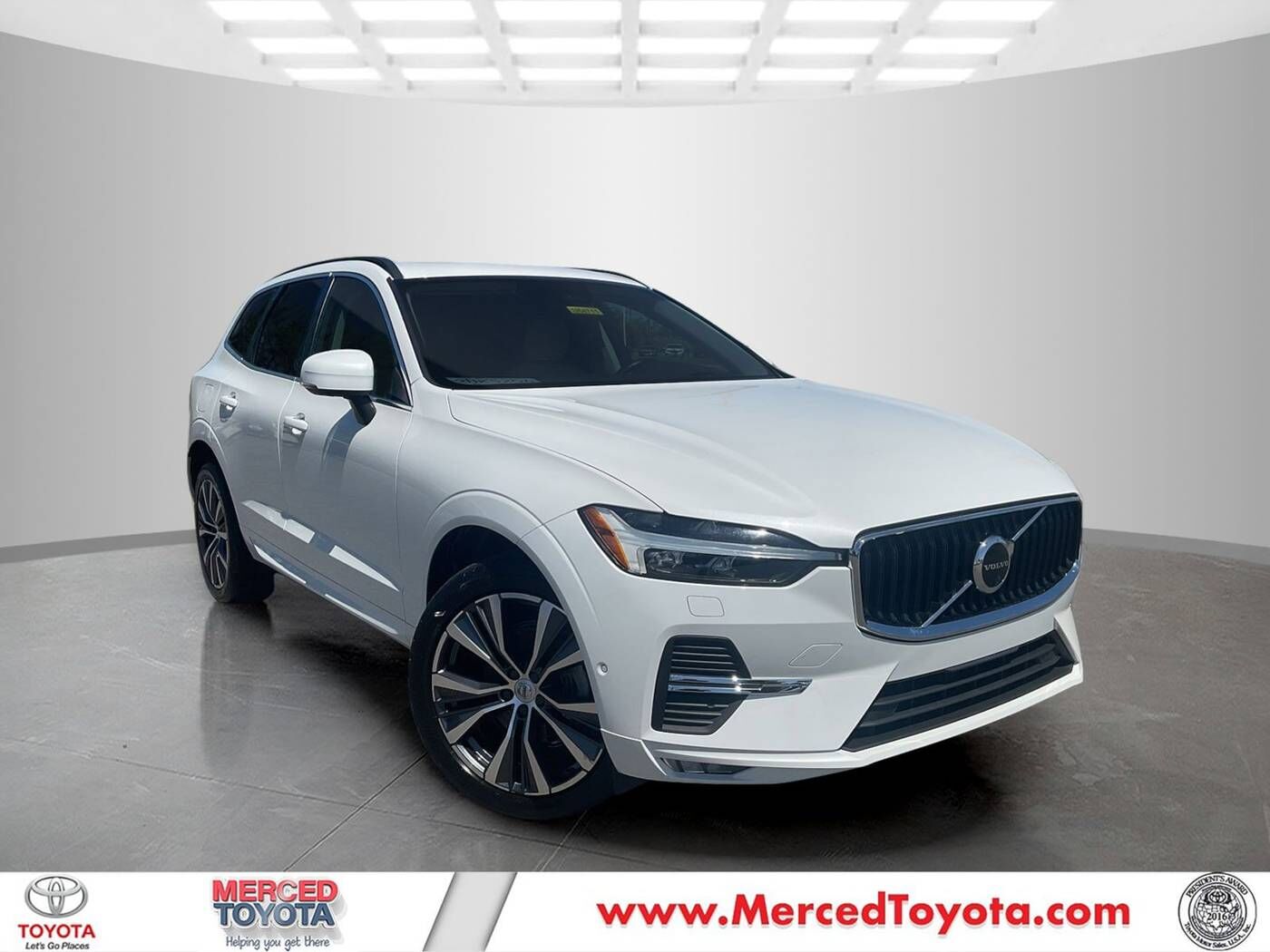 2022 VOLVO XC60