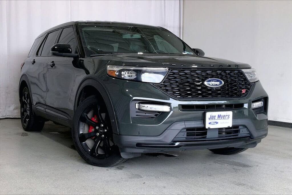 2022 FORD Explorer