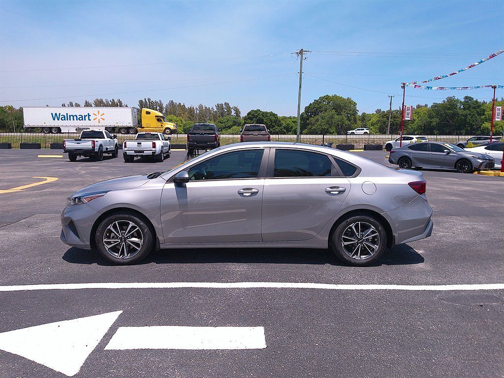 2024 KIA Forte