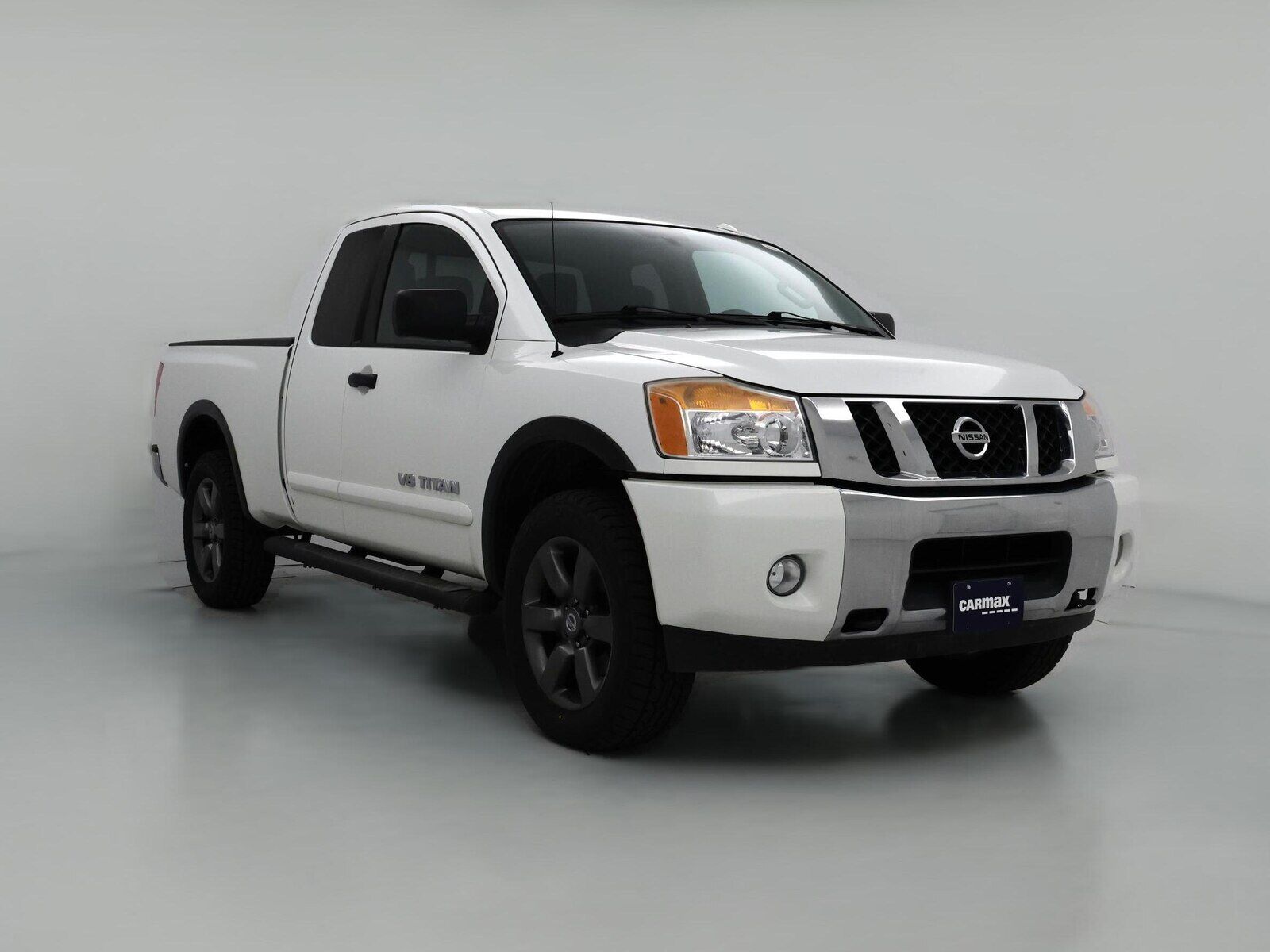 2015 NISSAN Titan