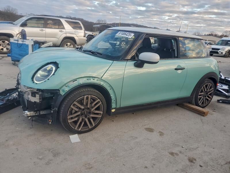 2025 MINI Hardtop