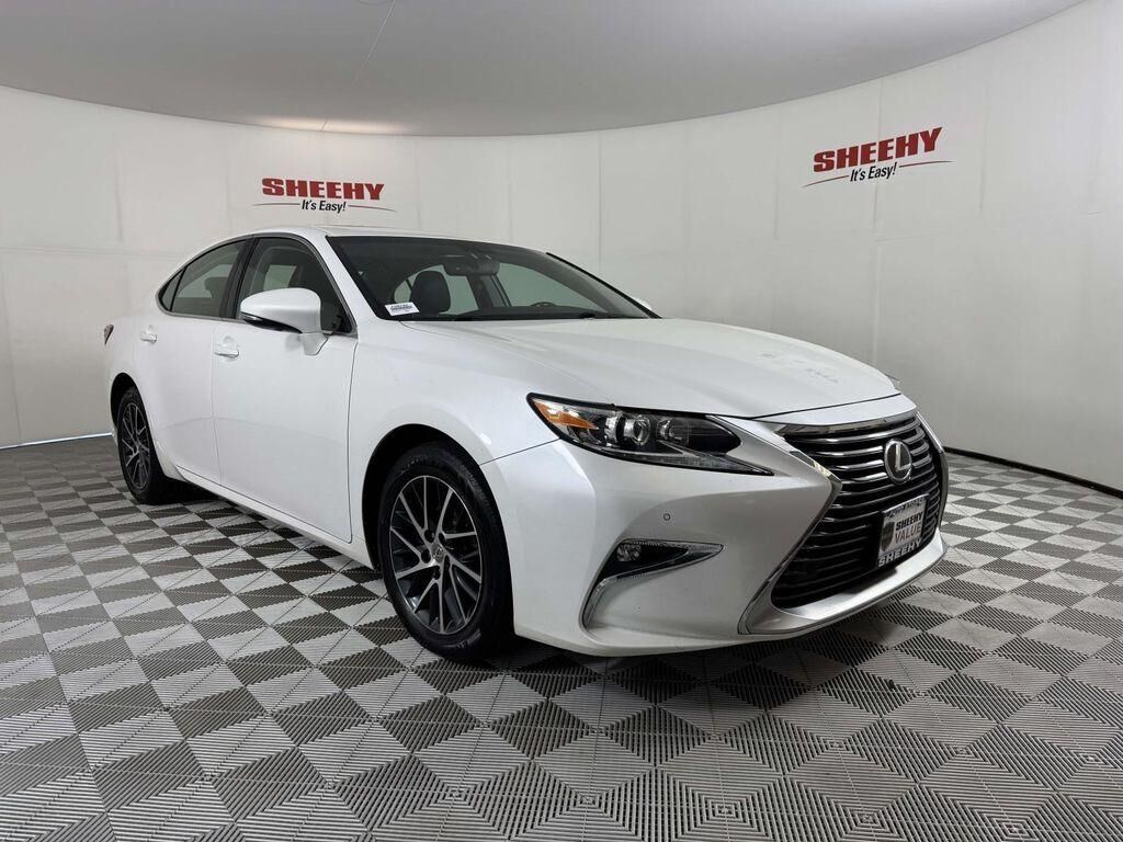 2016 LEXUS ES