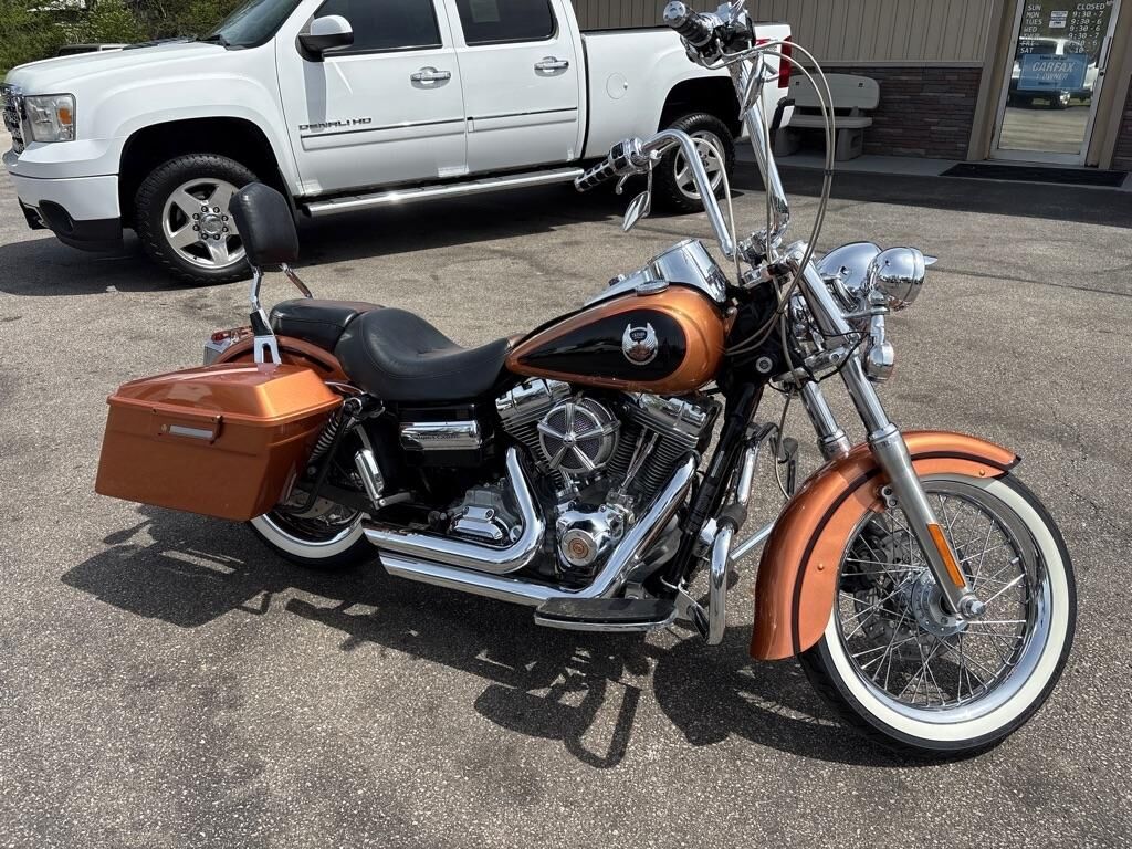 2008 HARLEY DAVIDSON Dyna Super Glide Custom