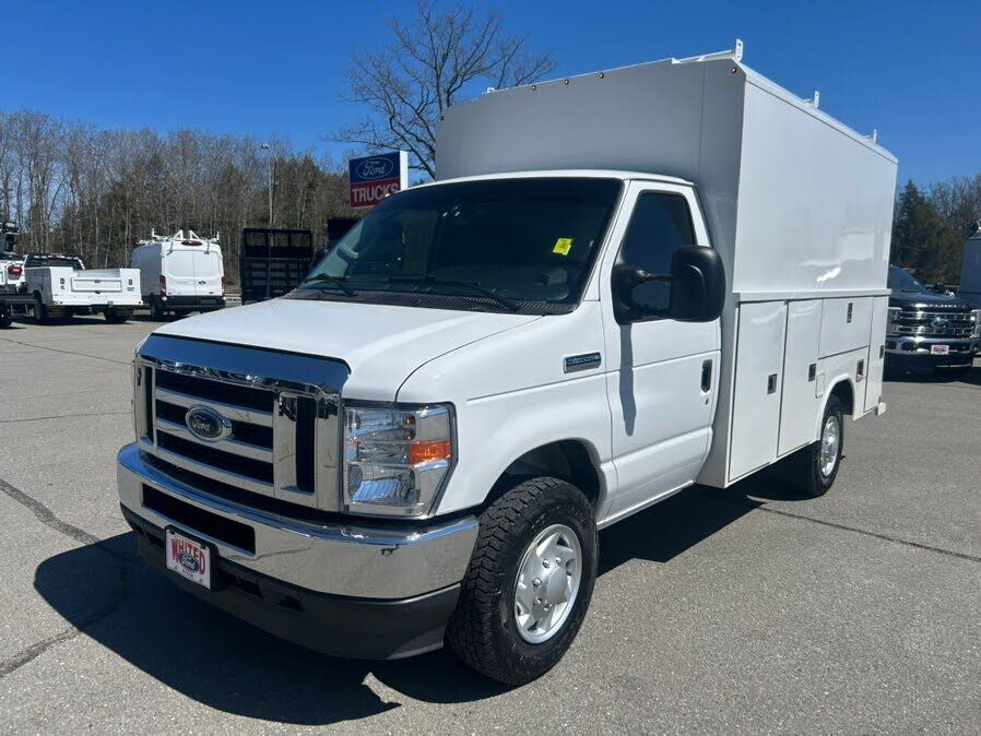 2024 FORD E-350