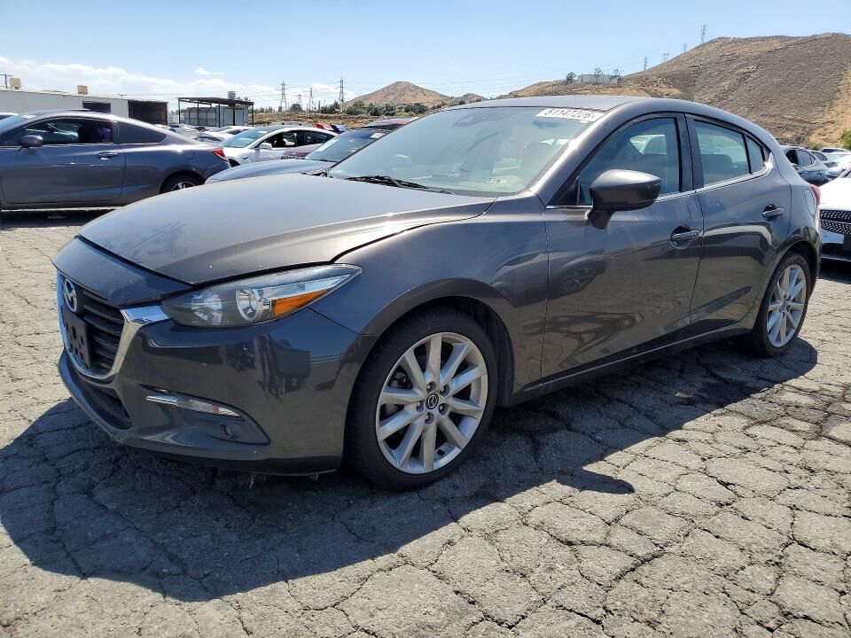 2017 MAZDA Mazda3