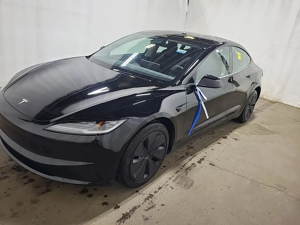 2024 TESLA Model 3