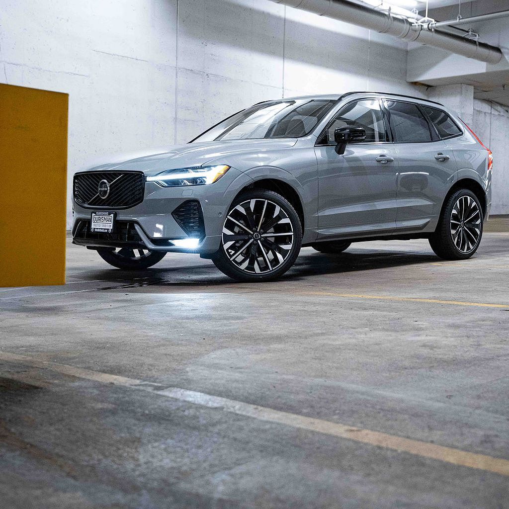 2026 VOLVO XC60