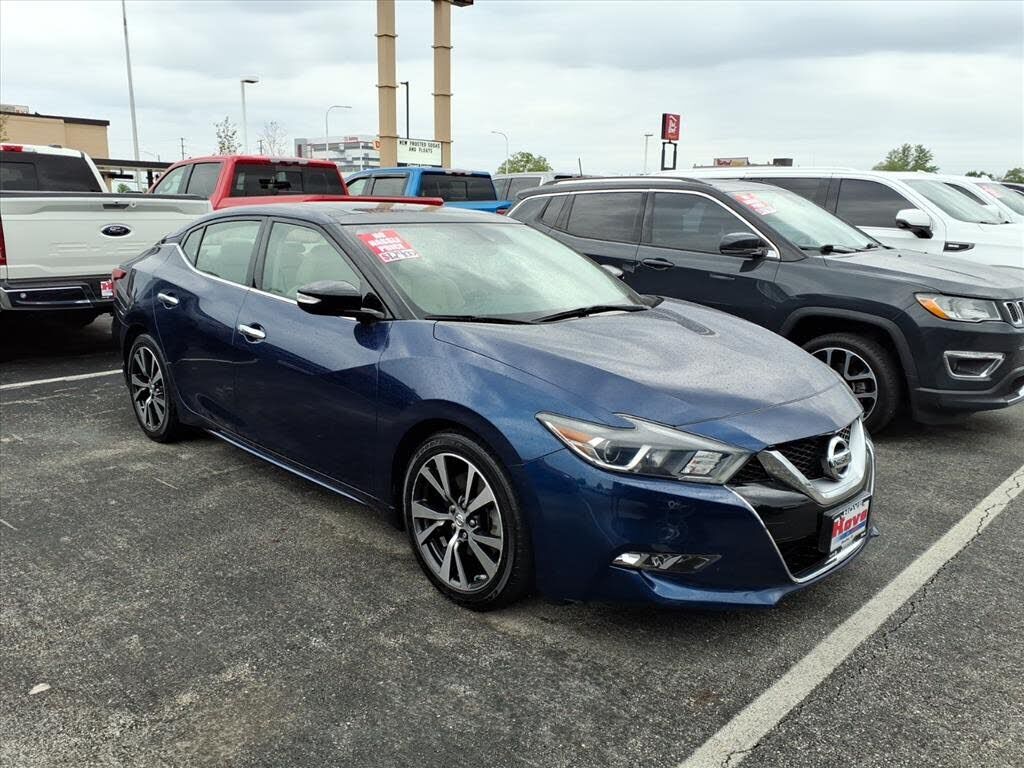 2016 NISSAN Maxima