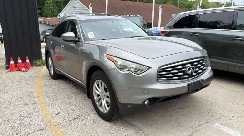 2010 INFINITI FX35