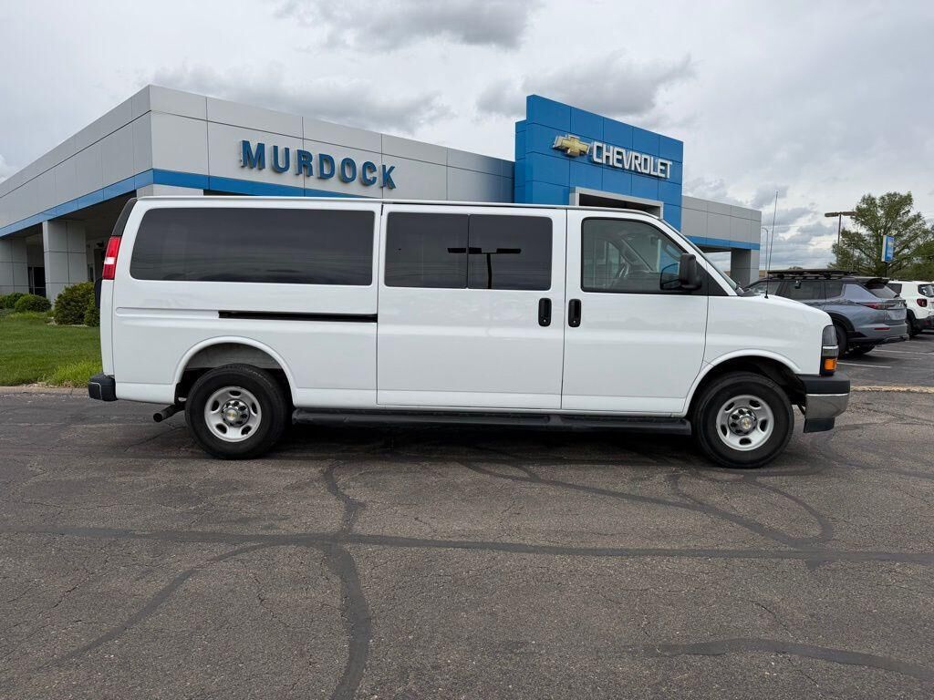 2025 CHEVROLET Express