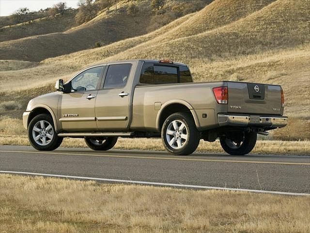 2015 NISSAN Titan