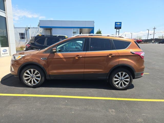 2017 FORD Escape