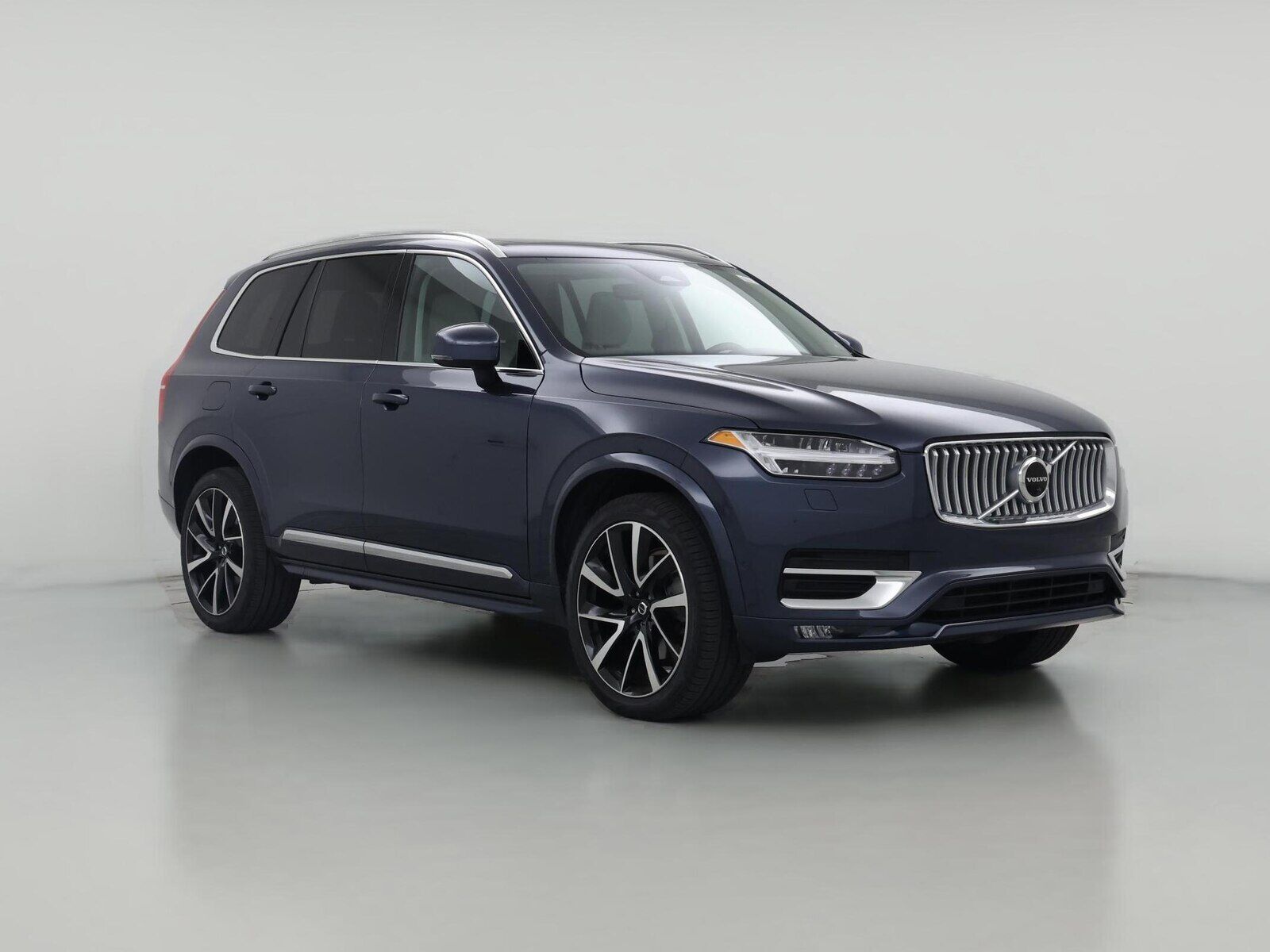 2023 VOLVO XC90