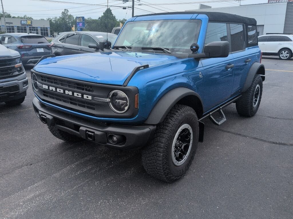 2023 FORD Bronco