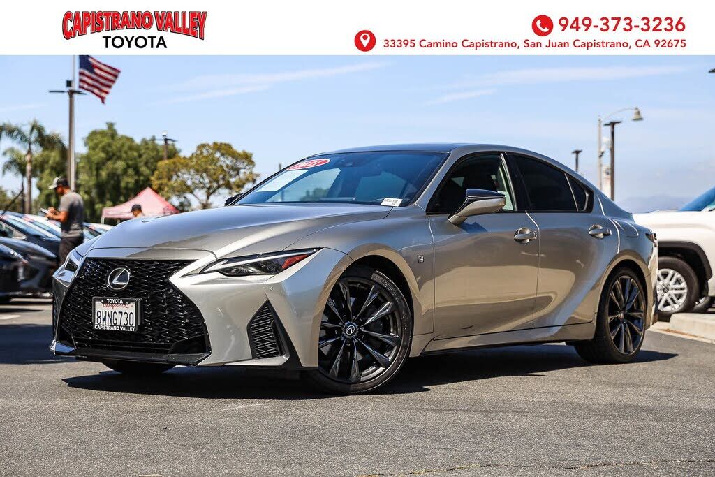 2021 LEXUS IS